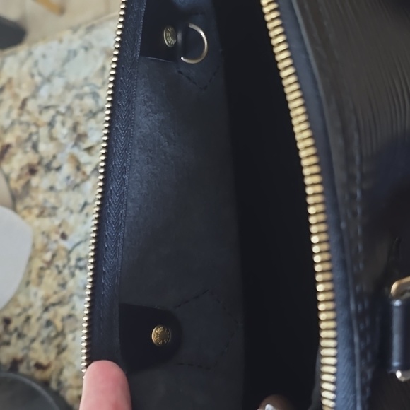 Louis Vuitton Epi Speedy 30 - Picture 13 of 14